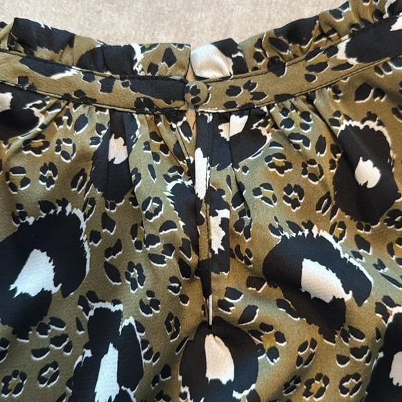 NWT THML Anthropologie Women’s Cheetah Print Ruffle Cap Sleeve Top - Size M - Picture 10 of 13